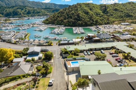 Photo of property in 4a Rutland Street, Picton, 7220