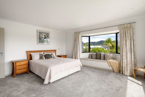 Photo of property in 12 Pelican Place, Whitianga, 3510