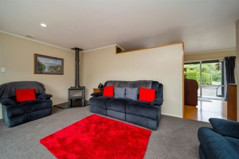 Photo of property in 75 Patu-kukupa Street, Manaia, 4612