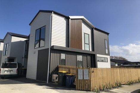 Photo of property in 1/21 Akoranga Drive, Northcote, Auckland, 0627