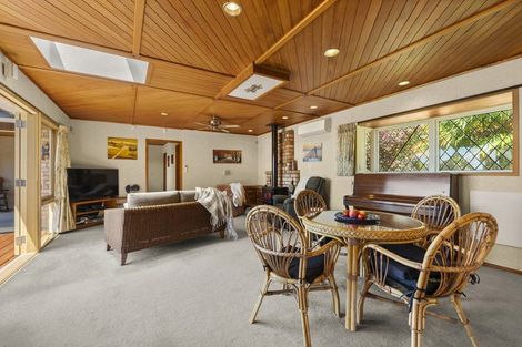 Photo of property in 40 Rock Isle Road, Torbay, Auckland, 0630