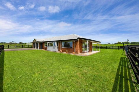 Photo of property in 312 Corbett Road, Paraite, New Plymouth, 4373
