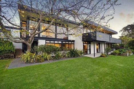 Photo of property in 181 Vaughans Road, Okura, Auckland, 0792