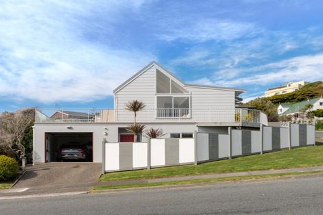 Photo of property in 9 Nalanda Crescent, Broadmeadows, Wellington, 6035