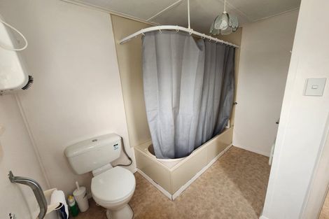 Photo of property in 16 Norton Street, Foxton Beach, Foxton, 4815