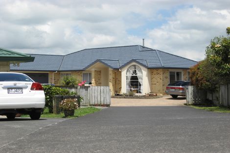 Photo of property in 11 Oakwood Place, Pukekohe, 2120