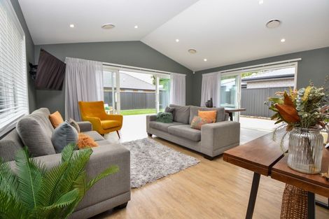 Photo of property in 15 Plimsoll Street, Carterton, 5713