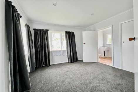 Photo of property in 1/76 Sutton Crescent, Papakura, 2110