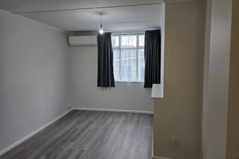 Photo of property in 19 Main Street, Hospital Hill, Napier, 4110