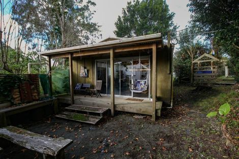 Photo of property in 1913 Paparoa Valley Road, Paparoa, 0571