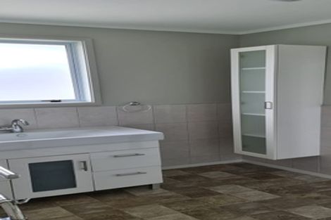 Photo of property in 107 Apollo Parade, Milson, Palmerston North, 4414