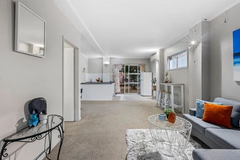 Photo of property in 75a Sturges Road, Henderson, Auckland, 0612