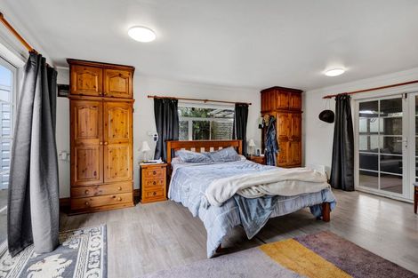 Photo of property in 231 Glover Road, Hawera, 4610