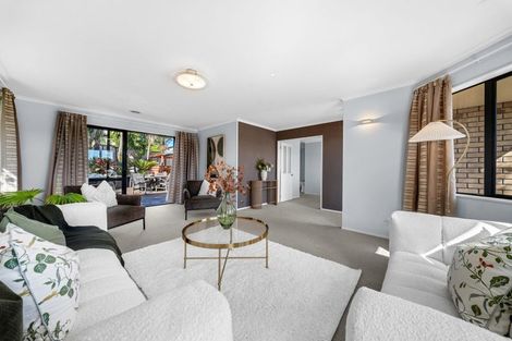 Photo of property in 11 Cognac Place, Henderson, Auckland, 0612