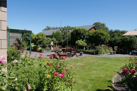 Photo of property in 82 Sawyers Arms Road, Northcote, Christchurch, 8052