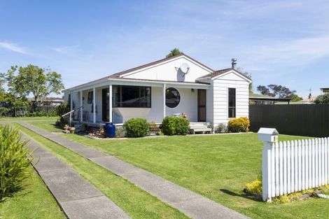 Photo of property in 8 Vivian Street, Inner Kaiti, Gisborne, 4010