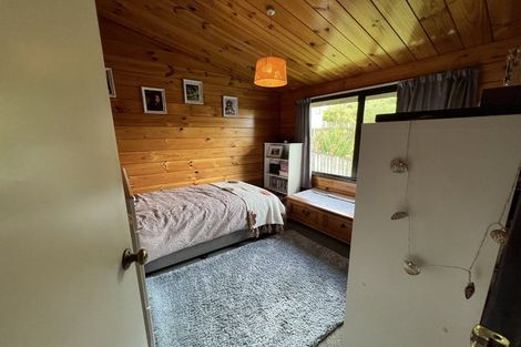 Photo of property in 9 Raphael Place, West Harbour, Auckland, 0618