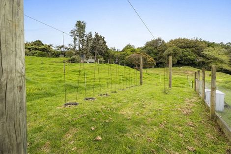 Photo of property in 130 Hurworth Road, Hurworth, New Plymouth, 4371