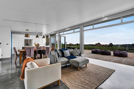 Photo of property in 11 Wilson Road, Urenui, 4375