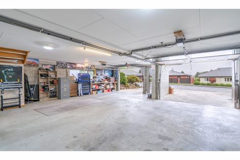 Photo of property in 22 Aotea Crescent, Gore, 9710