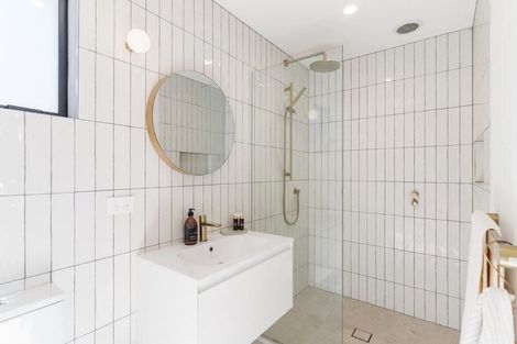 Photo of property in 1/7 Pine Road, Orewa, 0931