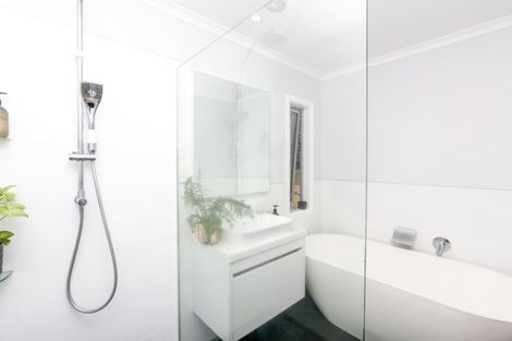 Photo of property in 73 Buller Street, New Plymouth, 4312