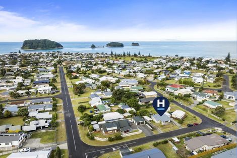 Photo of property in 102 Ruru Street, Whangamata, 3620