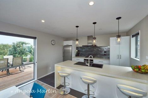 Photo of property in 140 Ruapehu Drive, Fitzherbert, Palmerston North, 4410