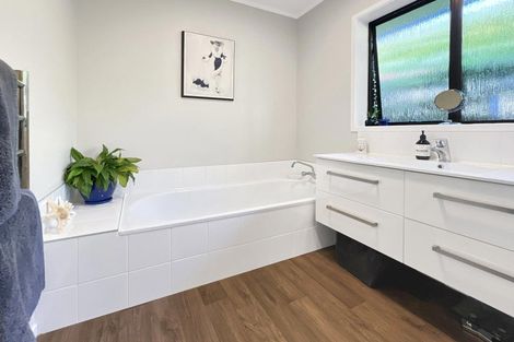 Photo of property in 8/66 Rathgar Road, Henderson, Auckland, 0610