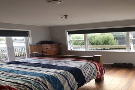 Photo of property in 130 Brooklands Road, Brooklands, New Plymouth, 4310