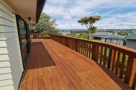 Photo of property in 21a Kirrie Avenue, Te Atatu South, Auckland, 0610