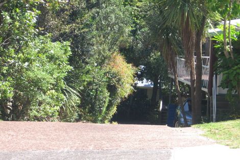 Photo of property in 1/52 Elliott Avenue, Bayview, Auckland, 0629