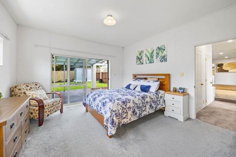 Photo of property in 26 Dannemora Drive, Dannemora, Auckland, 2016