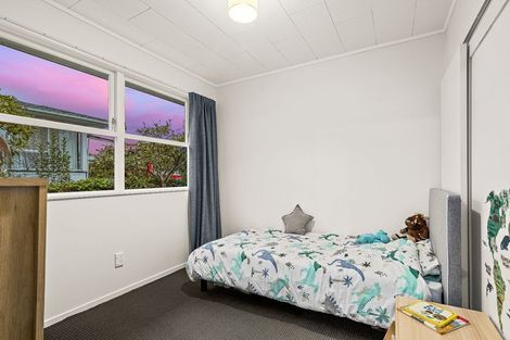 Photo of property in 7 Allington Road, Massey, Auckland, 0614