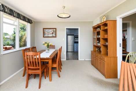 Photo of property in 5 Antrim Place, Hokowhitu, Palmerston North, 4410