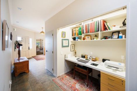 Photo of property in 11 Pastoral Lane, Hokowhitu, Palmerston North, 4410