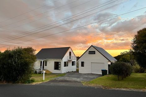 Photo of property in 14 Tetley Road, Surfdale, Waiheke Island, 1081