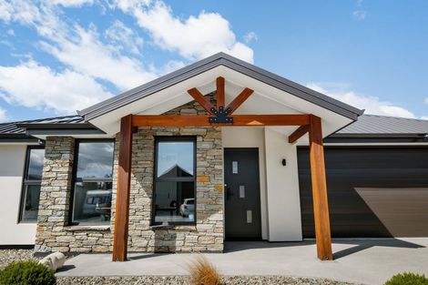 Photo of property in 10 Quigley Crescent, Cromwell, 9310