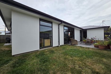 Photo of property in 167 Marine Parade, New Brighton, Christchurch, 8083