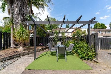 Photo of property in 10 Opal Avenue, Pakuranga, Auckland, 2010