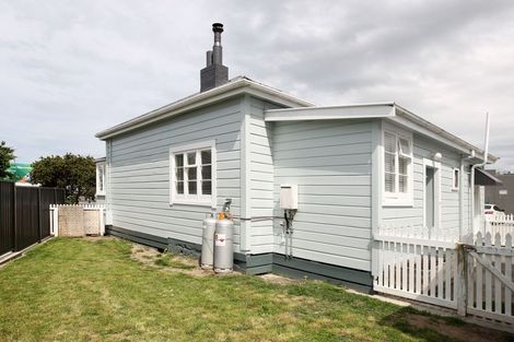 Photo of property in 202 Main Rd Clive, Clive, 4102