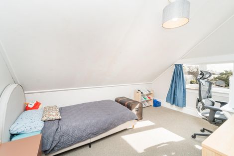 Photo of property in 103 Featherston Street, Takaro, Palmerston North, 4412