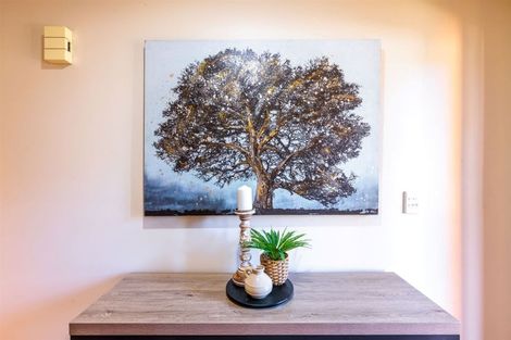 Photo of property in 16 Milbrook Place, Chartwell, Hamilton, 3210