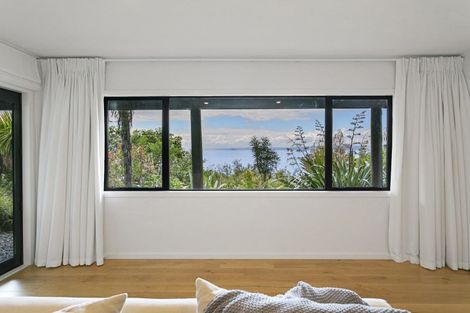 Photo of property in 21 Waiparemo Crescent, Pukawa Bay, Turangi, 3381