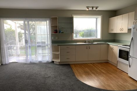 Photo of property in 36 Skerten Avenue, Hornby, Christchurch, 8042