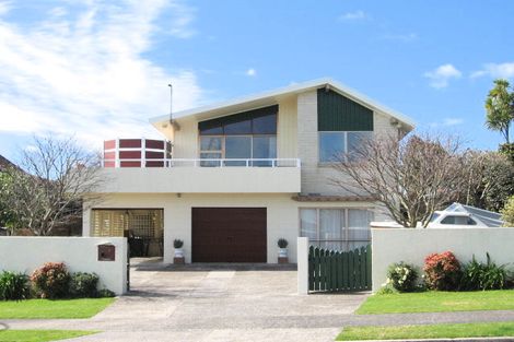 Photo of property in 21 Rangataua Street, Welcome Bay, Tauranga, 3112