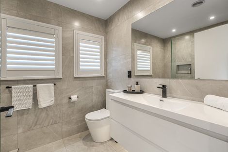 Photo of property in 36 Elliott Avenue, Bayview, Auckland, 0629