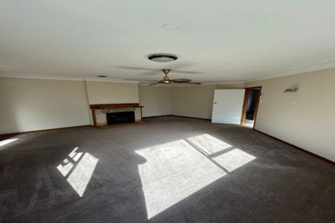 Photo of property in 16 Sunnyside Crescent, Papatoetoe, Auckland, 2025