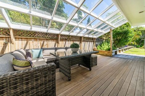 Photo of property in 43c Dowling Grove, Silverstream, Upper Hutt, 5019