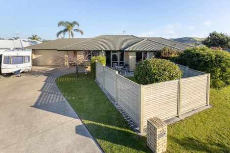 Photo of property in 724 Gloucester Road, Papamoa Beach, Papamoa, 3118